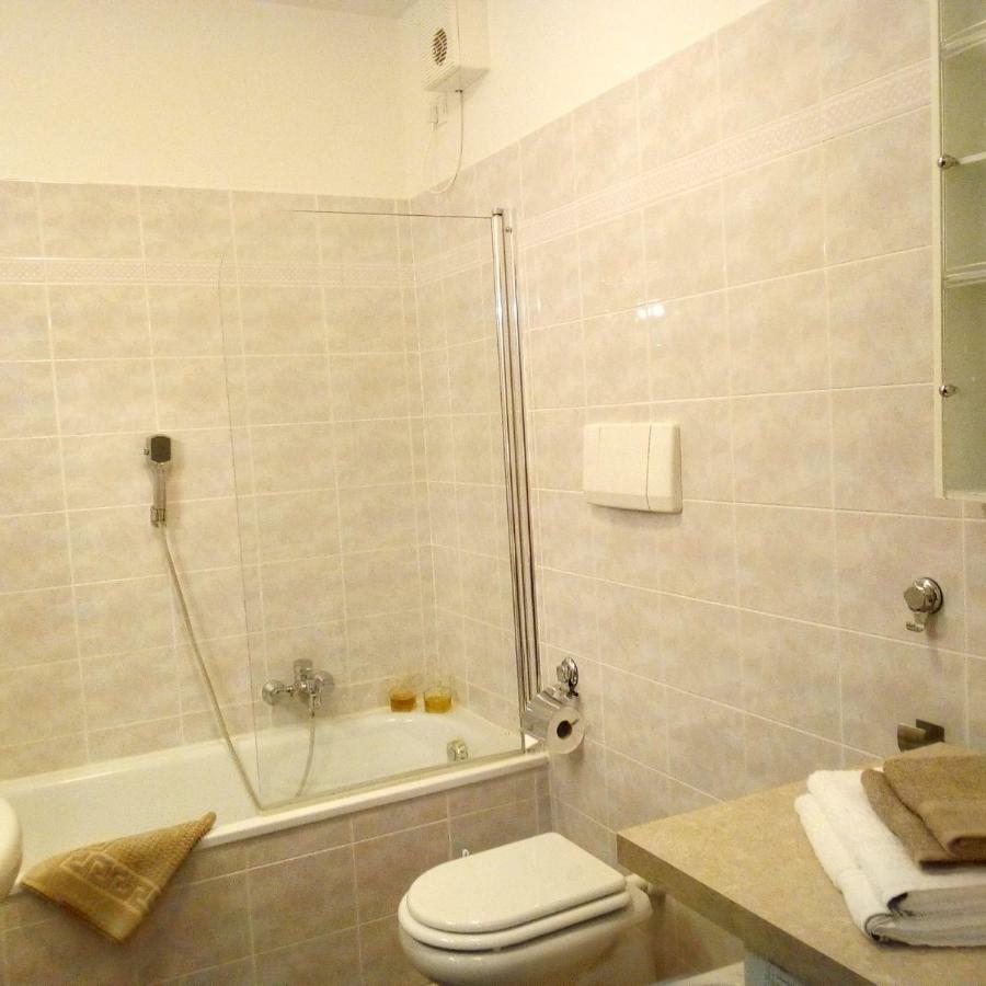 Casa Akira Apartment ริวาเดลการ์ดา ภายนอก รูปภาพ